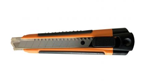 Нож LT - 18 мм прорезиненный плоский (0210), 120407